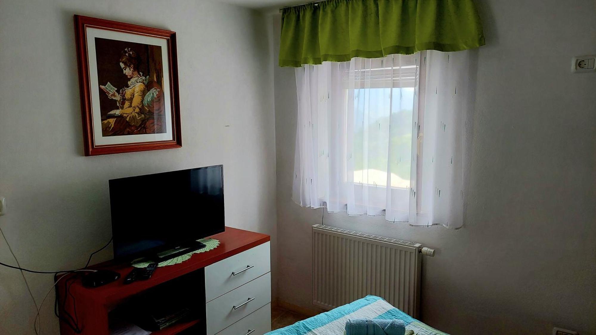 Apartments Krn Drezniske Ravne ภายนอก รูปภาพ
